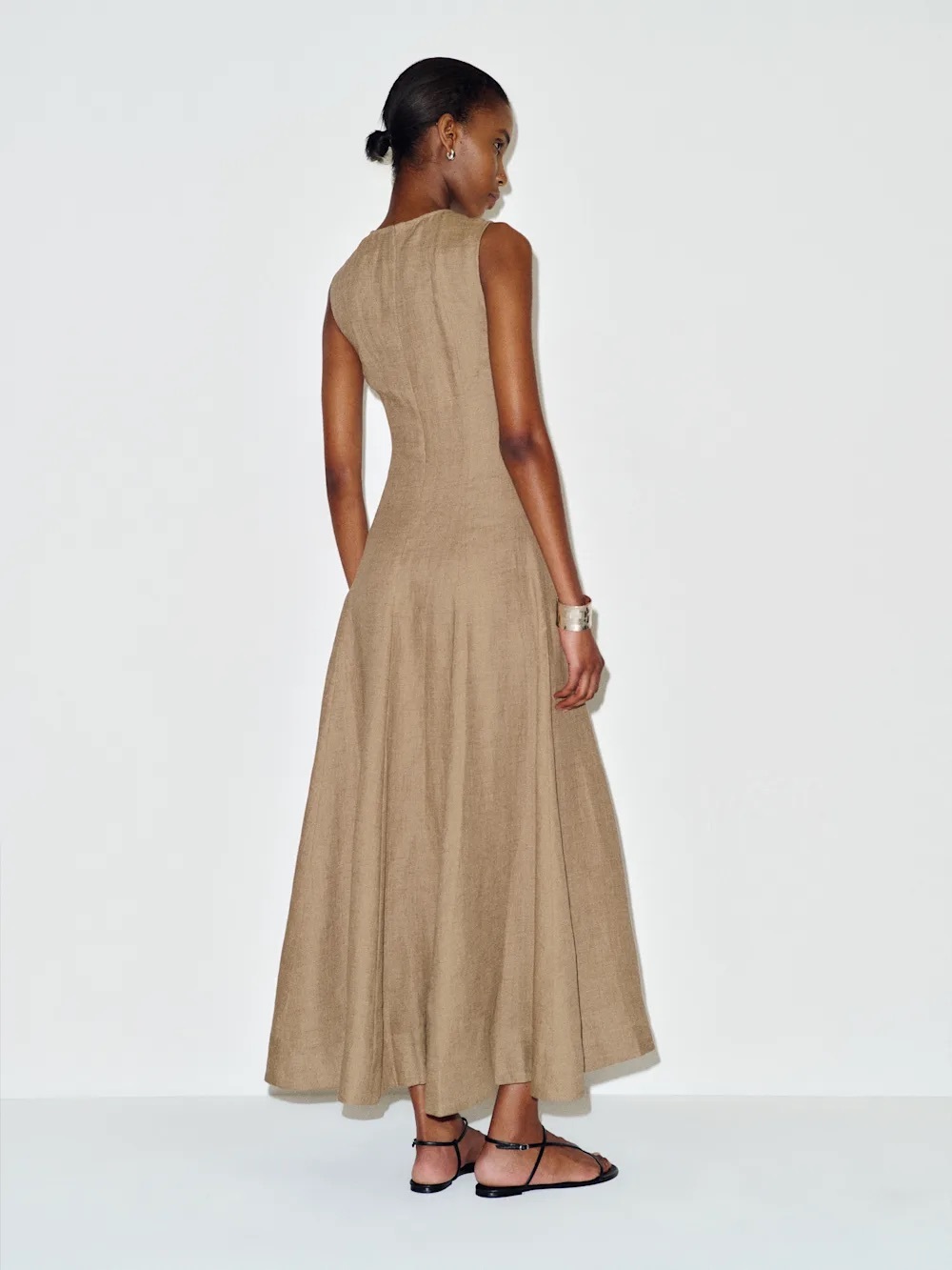 Reformation Cecilia Linen Dress In dark oatmeal, new without tags, never worn. - Picture 4 of 12